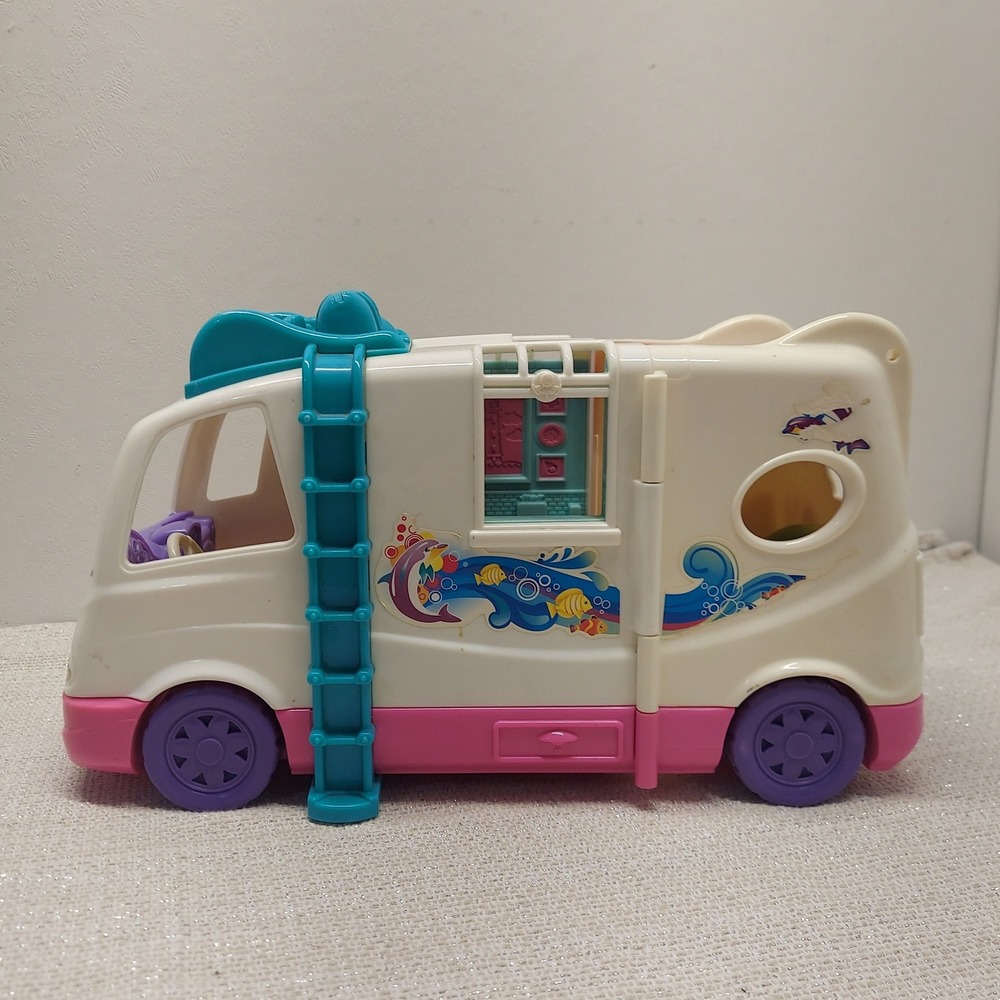 Fisher Price Loving Family Vacation Mobile Home RV Camper 2011 W0429 Playset
